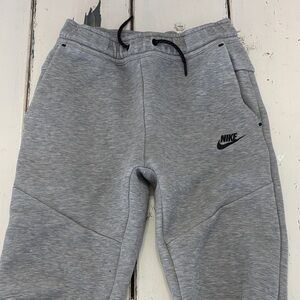 Nike Tech Boys Maduro Light Gray Sweatpants Large
